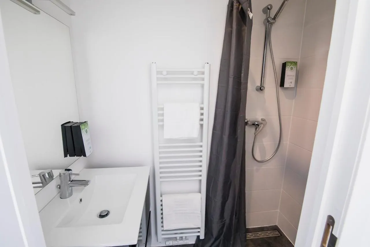 Travelease - Midi Bed & Breakfast Brüksel
