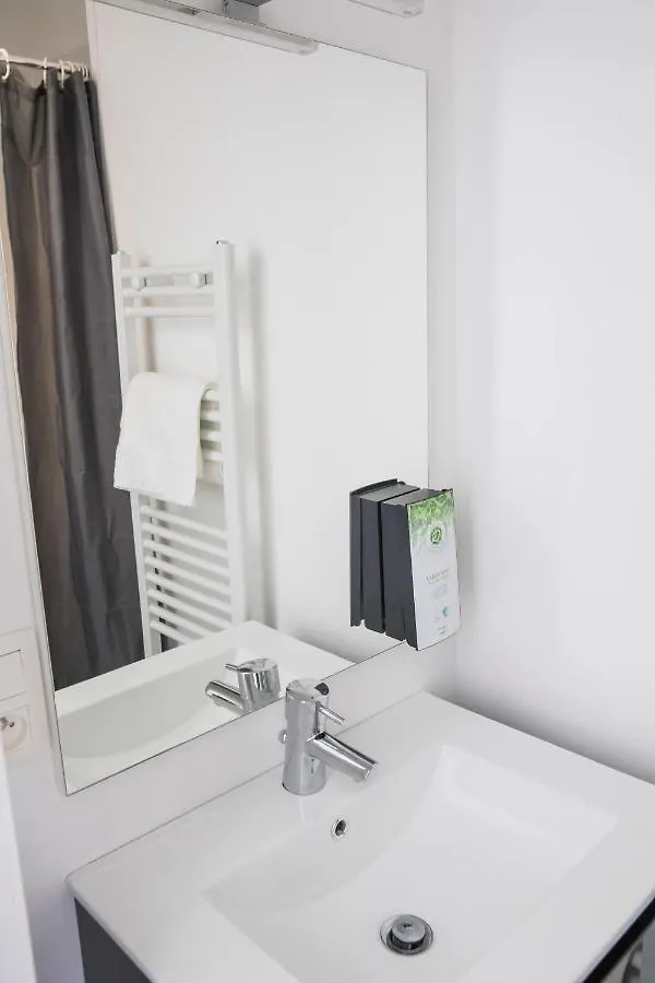 Travelease - Midi Bed & Breakfast Brüksel