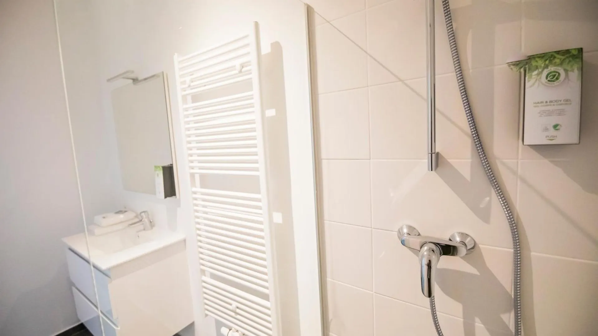Travelease - Midi Bed & Breakfast Brüksel