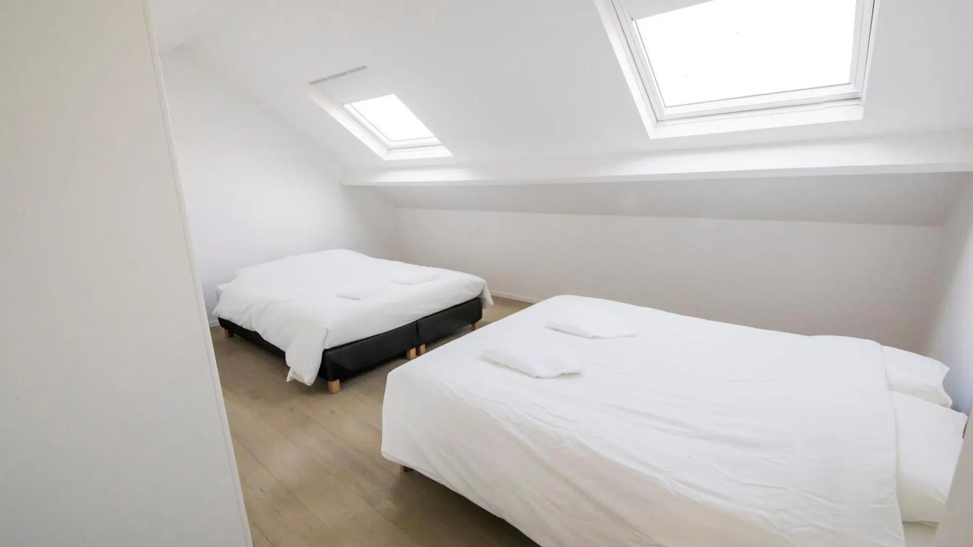 Travelease - Midi Bed & Breakfast Brüksel Belçika