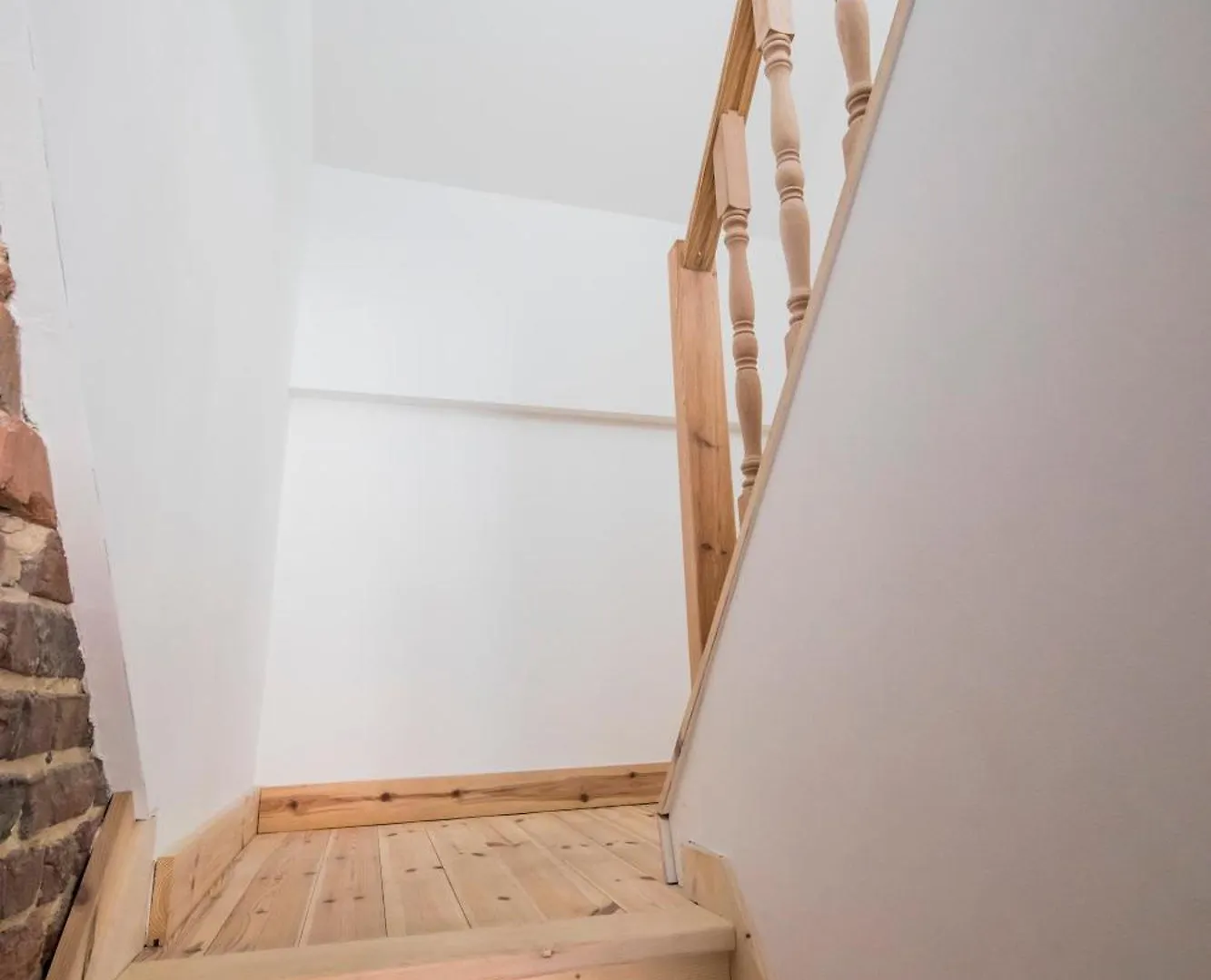 Travelease - Midi Bed & Breakfast Brüksel
